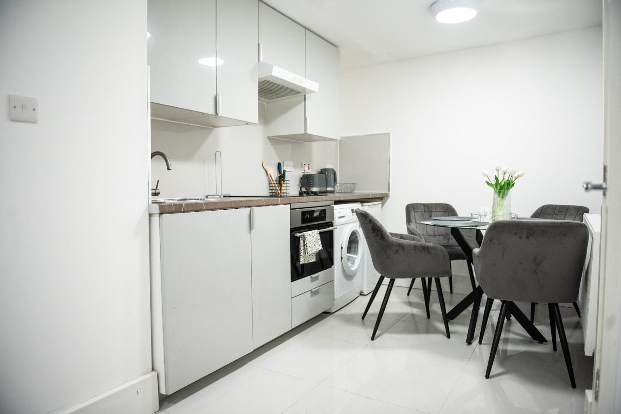 1B Apartment, 30 Mins To Oxford Street Londra Dış mekan fotoğraf