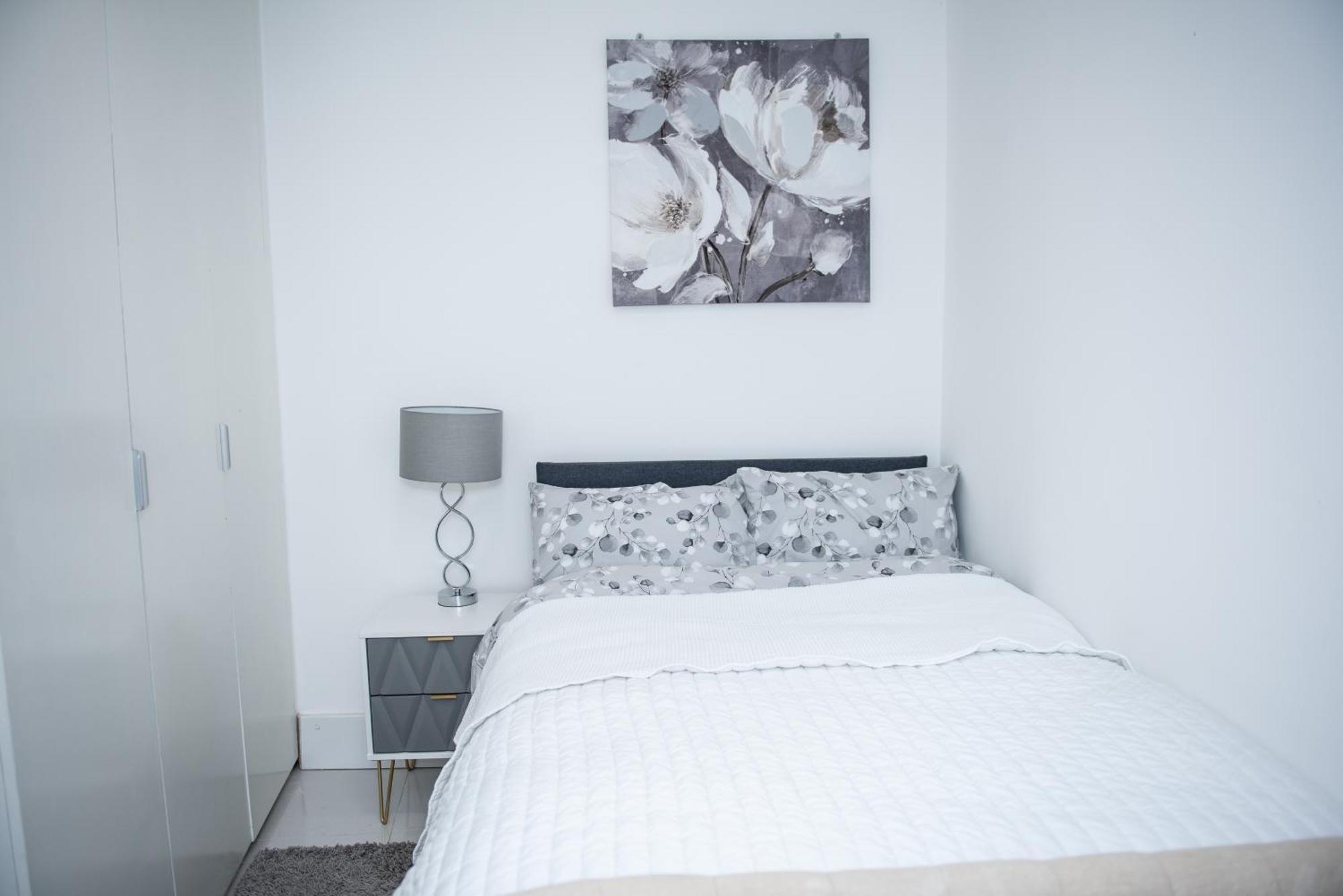 1B Apartment, 30 Mins To Oxford Street Londra Dış mekan fotoğraf