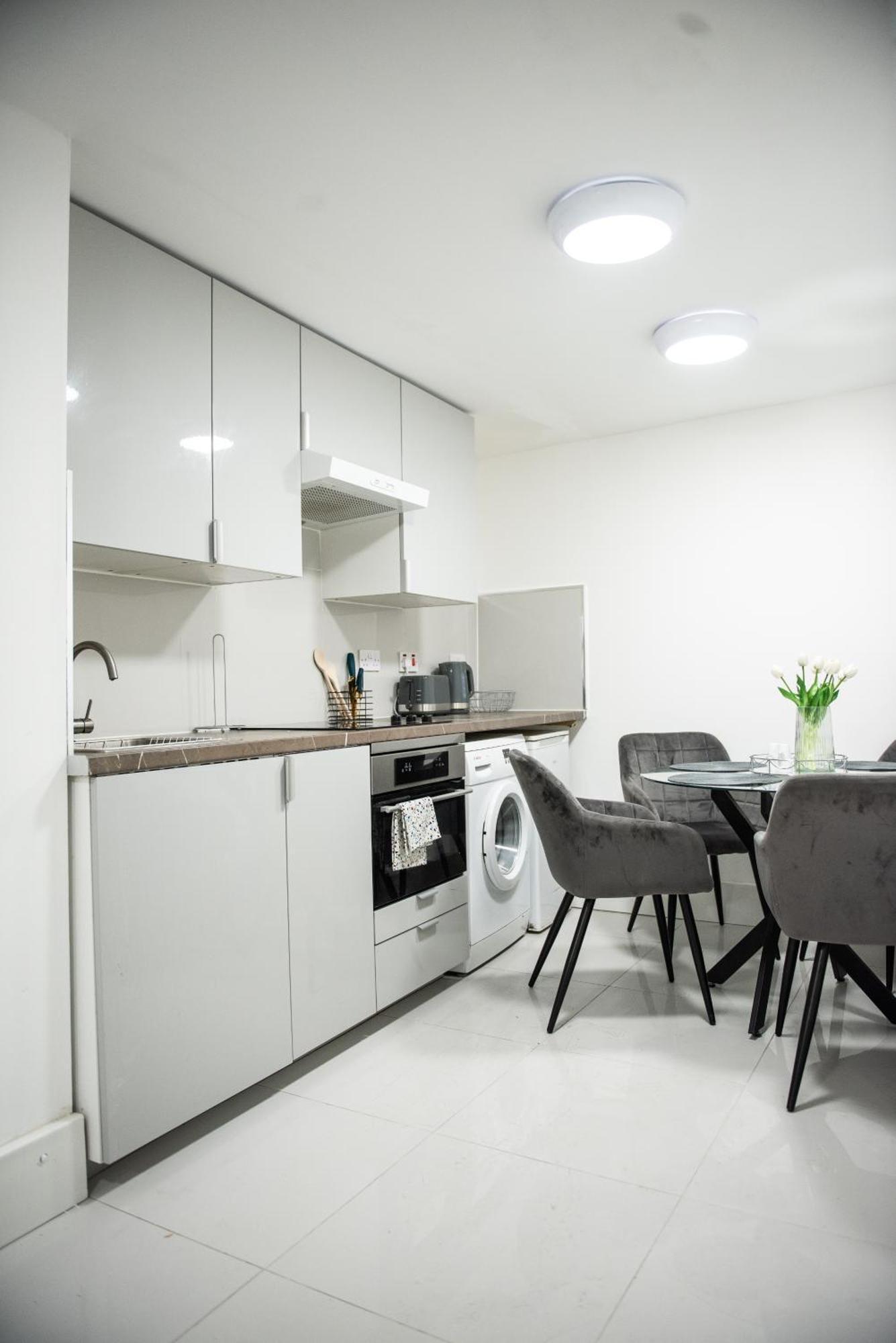 1B Apartment, 30 Mins To Oxford Street Londra Dış mekan fotoğraf